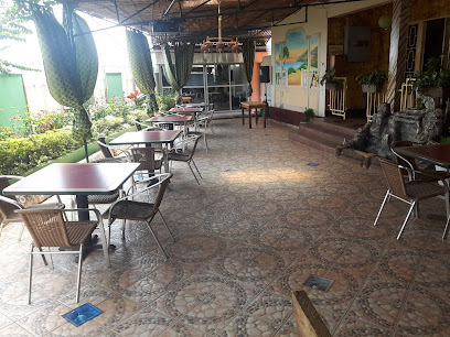 Restaurant La Marmite d,Ongola, Yaoundé - Nv Rte Mimboman, Yaoundé, Cameroon