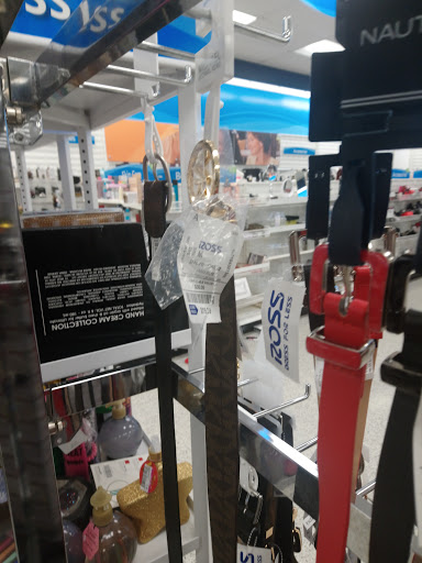 Clothing Store «Ross Dress for Less», reviews and photos, 1125 Woodruff Rd, Greenville, SC 29607, USA