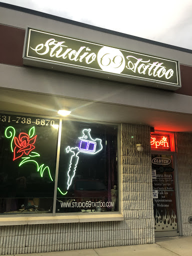 Tattoo Shop «Studio 69 Tattoo», reviews and photos, 3333 E Veterans Memorial Hwy, Ronkonkoma, NY 11779, USA
