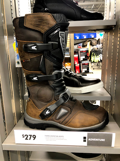 Motorcycle Parts Store «Cycle Gear», reviews and photos, 388 Tarrytown Rd, White Plains, NY 10607, USA