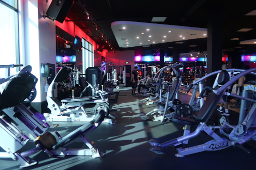 Health Club «USA FITNESS SUPER CENTER», reviews and photos, 13640 Foothill Blvd, Sylmar, CA 91342, USA