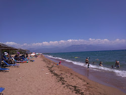 Paralia Mpouka'in fotoğrafı düz ve uzun ile birlikte