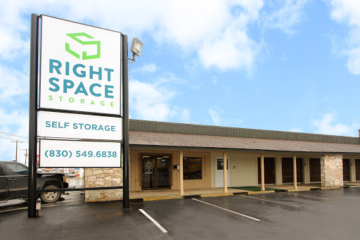 Self-Storage Facility «LockTite Storage in Seguin», reviews and photos, 664 N Hwy 123 Bypass #14, Seguin, TX 78155, USA
