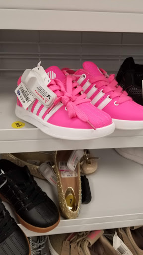 Clothing Store «Ross Dress for Less», reviews and photos, 340 W Kettleman Ln, Lodi, CA 95240, USA