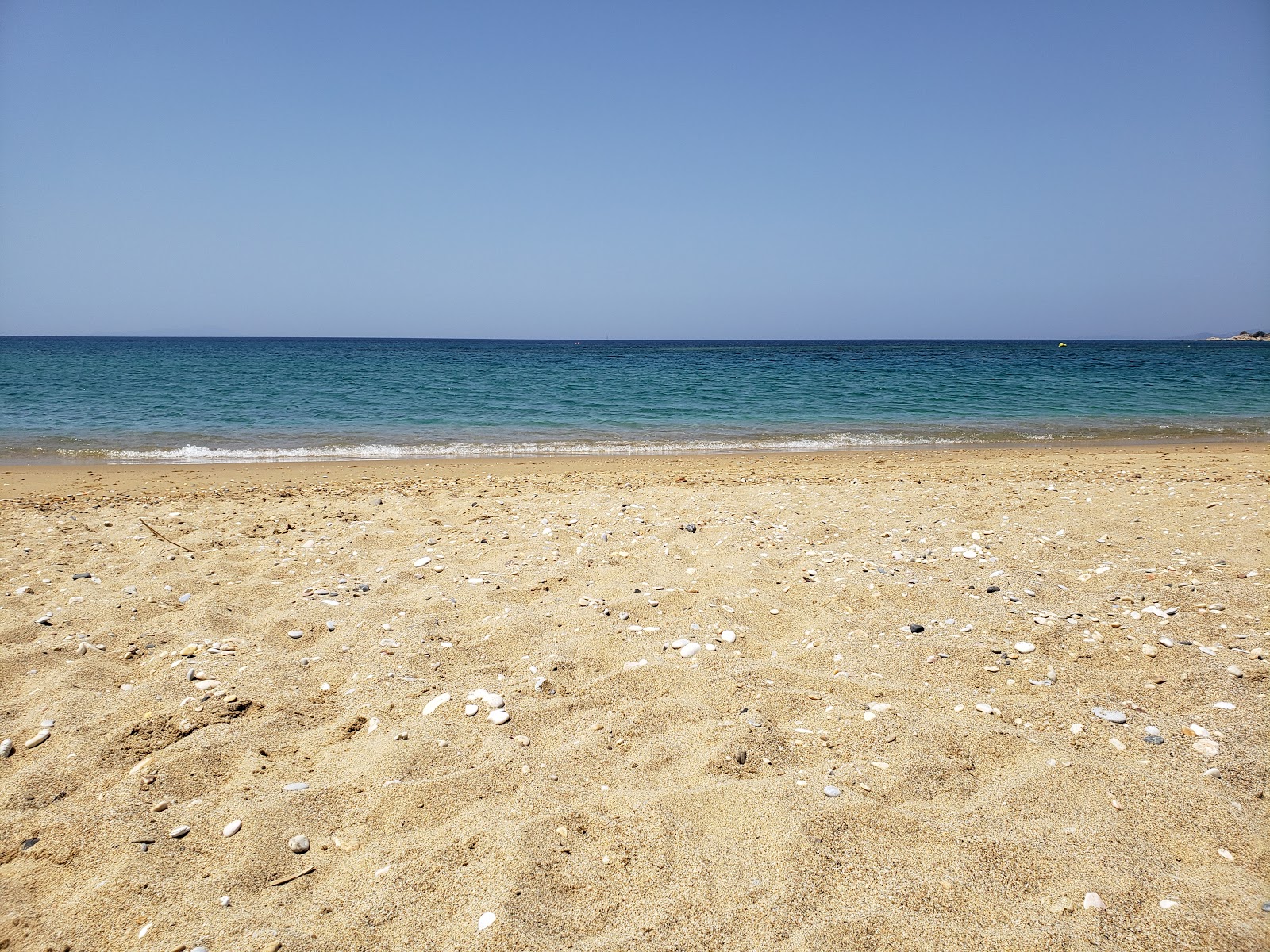 Photo of Pyrgaki beach and its beautiful scenery