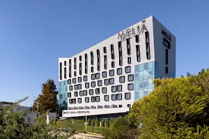 Hotel Melia Lisbon Airport image