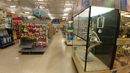 Pet Supply Store «PetSmart», reviews and photos, 1630 13th Ave E, West Fargo, ND 58078, USA