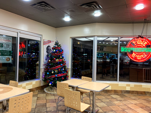 Donut Shop «Krispy Kreme», reviews and photos, 4910 W Broad St, Richmond, VA 23230, USA