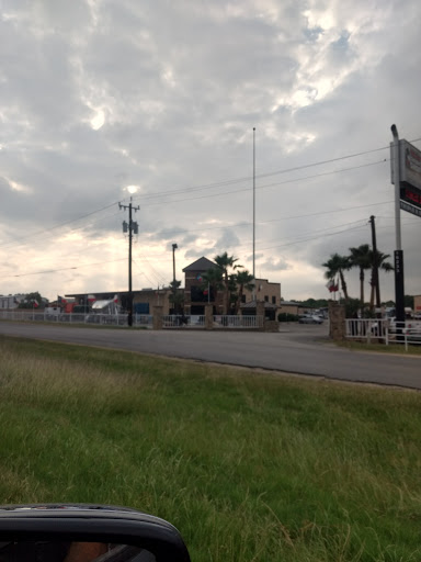 Truck Accessories Store «Texas Chrome Shop», reviews and photos, 16233 I-35, Atascosa, TX 78002, USA