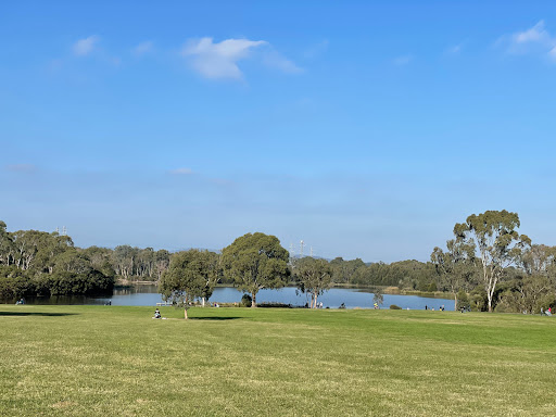 Parks with barbecues Melbourne