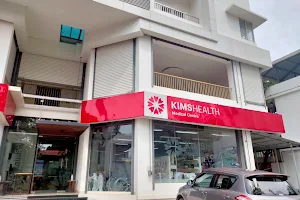 KIMSHEALTH Medical Centre, Kamaleshwaram ( Manacaud) image