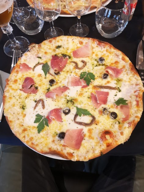 la pizza de margherita à Tréguier (Côtes-d'Armor 22)