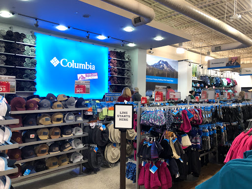 Sportswear Store «Columbia Sportswear Outlet Store», reviews and photos, 10746 Emerald Coast Pkwy, Destin, FL 32550, USA