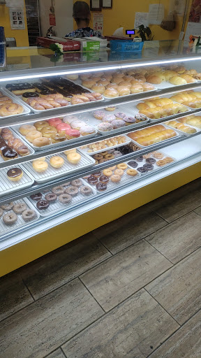 Donut Shop «combo donuts», reviews and photos, 1509 S Lamar Blvd, Austin, TX 78704, USA
