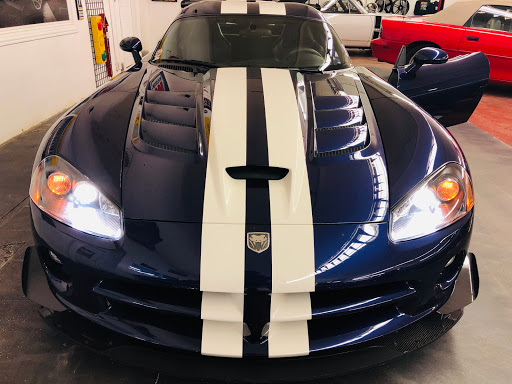 Used Car Dealer «North Shore Classics (Classic Car Dealership)», reviews and photos, 149 N Seymour Ave, Mundelein, IL 60060, USA