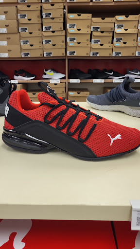 Outlet Mall «The Outlet Shoppes At Fremont», reviews and photos, 6245 N Old 27, Fremont, IN 46737, USA