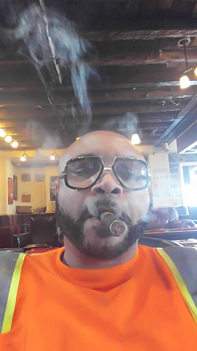 Cigar Shop «Slow Burns Cigar Shoppe & Smoking Lounge», reviews and photos, 701 Frederick Rd, Catonsville, MD 21228, USA