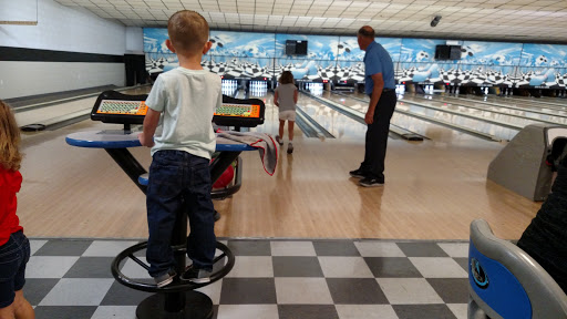 Bowling Alley «Jack & Jill Bowling Lanes», reviews and photos, 105 S 700 E St, American Fork, UT 84003, USA