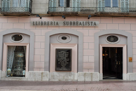Llibreria Surrealista Plaça Gala i Salvador Dalí, 7, 17600 Figueres, Girona, España