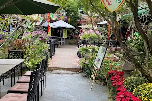 Nhà Hàng Cafe Vườn Trúc Lâm Viên image