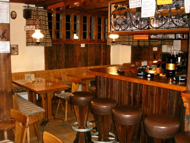 Rezensionen über z'alt Hischi Bar-Pub-Restaurant in Siders - Bar