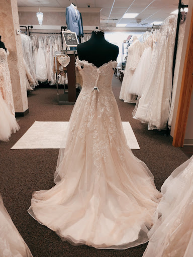 Bridal Shop «Bridal Aisle Off the Rack Boutique & Consignment», reviews and photos, 308 5th Ave SE, Osseo, MN 55369, USA