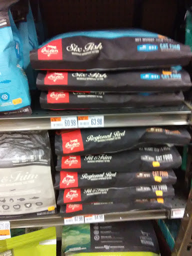 Pet Supply Store «Pet Supplies Plus», reviews and photos, 7236 Fishers Crossing Dr, Fishers, IN 46038, USA