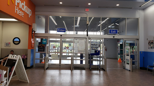 Discount Store «Walmart», reviews and photos, 19191 N Kelsey Street, Monroe, WA 98272, USA