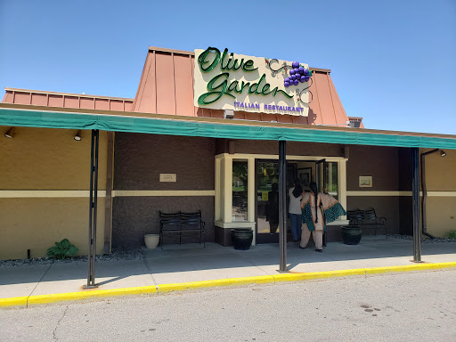 Shopping Mall «Meridian Mall», reviews and photos, 1982 W Grand River Ave, Okemos, MI 48864, USA