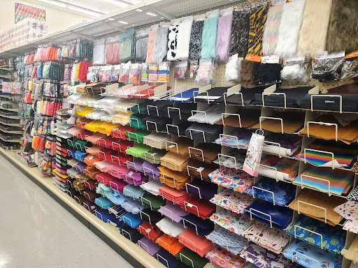 Craft Store «Hobby Lobby», reviews and photos, 255 W Roosevelt Rd, Lombard, IL 60148, USA