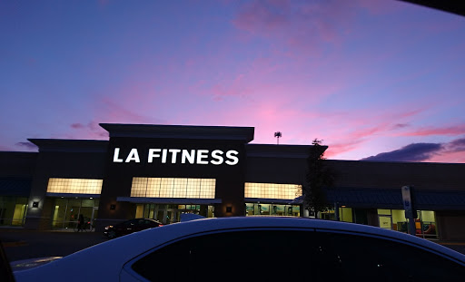 Gym «LA Fitness», reviews and photos, 7650 S Barrington Rd, Hanover Park, IL 60133, USA