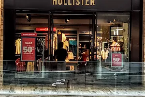 Hollister Co. image