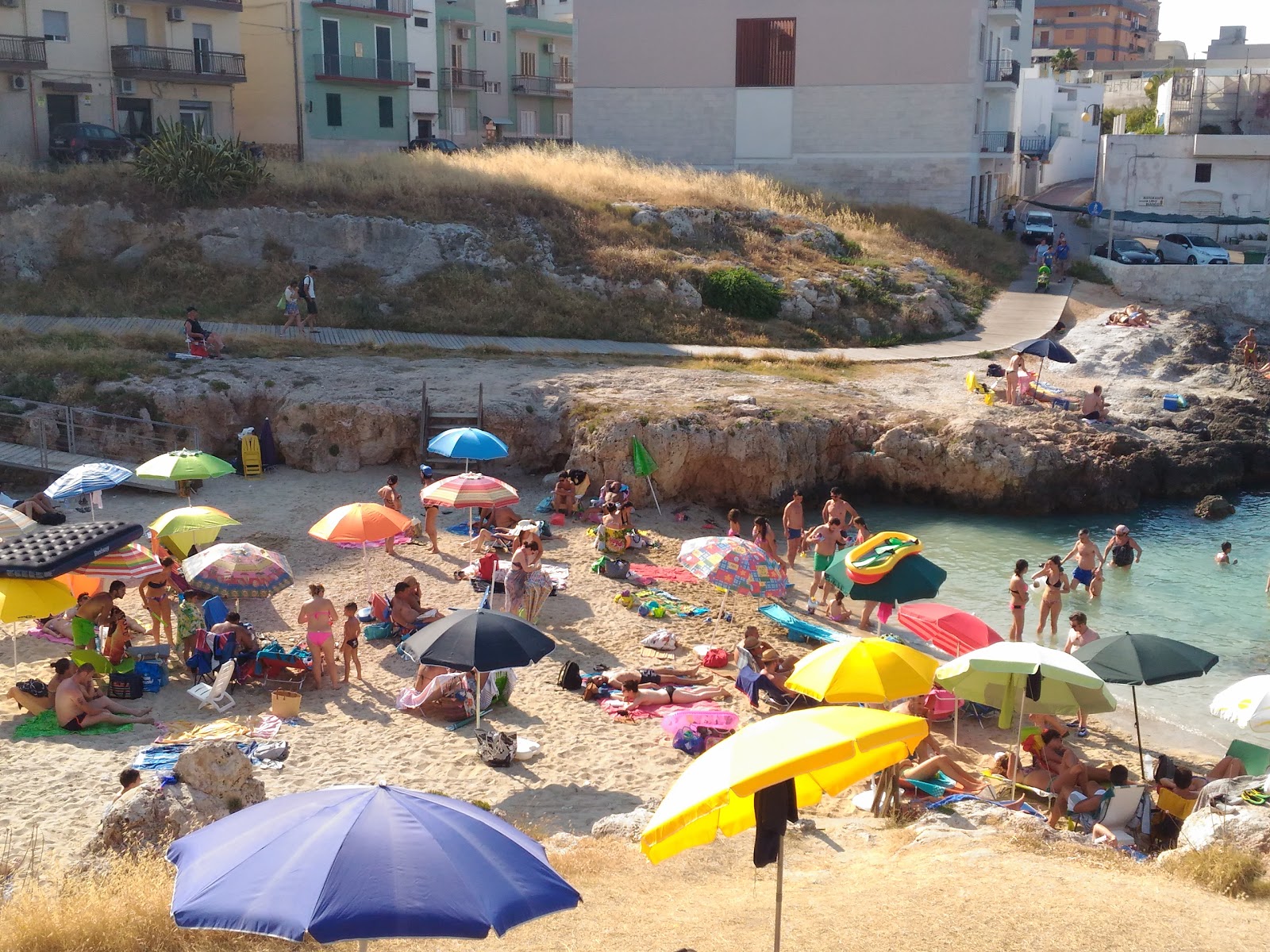 Foto de Cala Porto Bianco beach zona salvaje