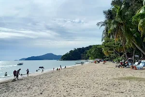 Pantai Teluk Batik image