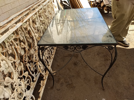 Antique Furniture Store «Lots of Furniture Antiques Warehouse», reviews and photos, 910 N Riverfront Blvd, Dallas, TX 75207, USA