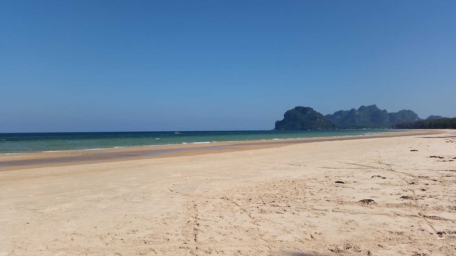 Foto de Tham Thong-Bang Boet Beach área de servicios