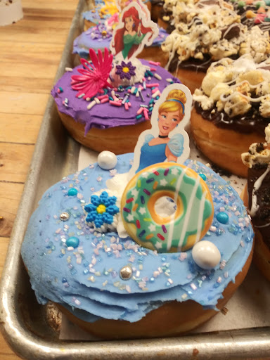 Coffee Shop «Donut King», reviews and photos, 151 Copeland St, Quincy, MA 02169, USA