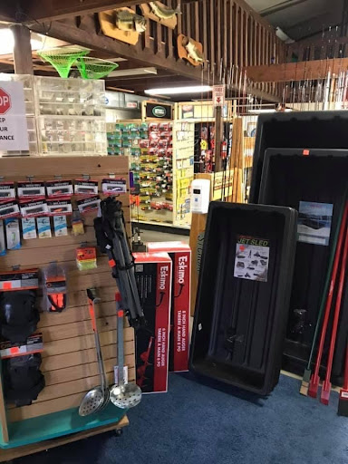 Fishing Store «Fin & Feather Sports / Upton Guns & Gear», reviews and photos, 10 Milford St, Upton, MA 01568, USA