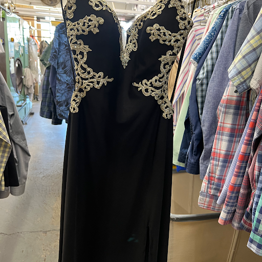 Dry Cleaner «NEXTGEN Cleaners», reviews and photos, 1574 Branham Ln, San Jose, CA 95118, USA