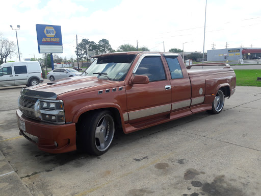 Auto Parts Store «NAPA Auto Parts - Southeast Texas Parts & Equipment», reviews and photos, 3260 College St, Beaumont, TX 77702, USA