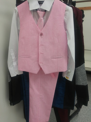 Clothing Store «K&G Fashion Superstore», reviews and photos, 4625 S Cooper St, Arlington, TX 76017, USA