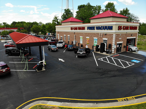 GO Car Wash en Fredericksburg