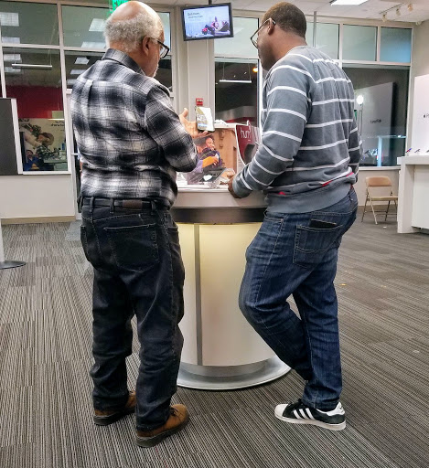 Cell Phone Store «Verizon», reviews and photos, 1773 E Main St, Mohegan Lake, NY 10547, USA