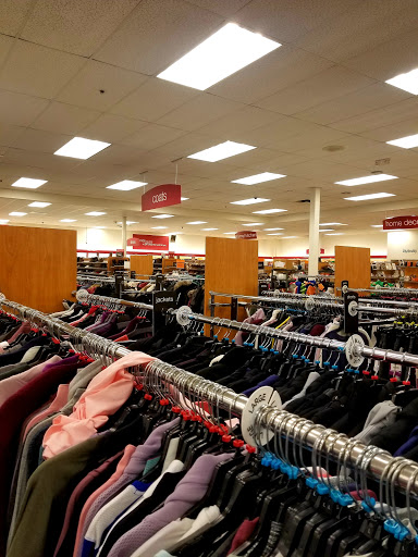 Department Store «T.J. Maxx», reviews and photos, 100 Mountaineer Dr, Stroudsburg, PA 18360, USA