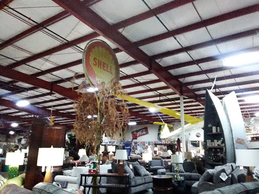 Furniture Store «Hometown Furniture Center», reviews and photos, 2665 S Santiam Hwy, Lebanon, OR 97355, USA