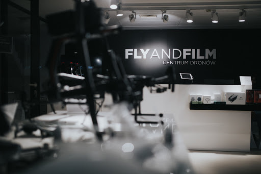 FlyandFilm Centrum Dronów