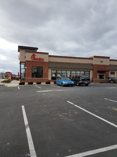 Fast Food Restaurant «Chick-fil-A», reviews and photos, 340 Eisenhower Dr, Hanover, PA 17331, USA