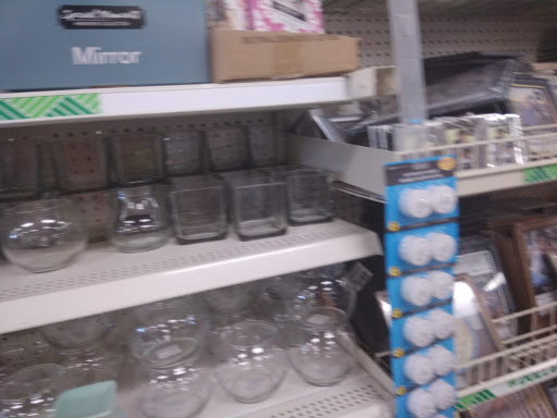 Dollar Store «Dollar Tree», reviews and photos, 12533 Olive Blvd, Creve Coeur, MO 63141, USA