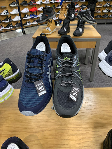 Shoe Store «Finish Line», reviews and photos, 2175 Willowbrook Mall, Wayne, NJ 07470, USA