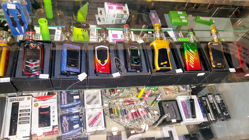 Tobacco Shop «Little Canada Smoke Shop & Specialties LLC», reviews and photos, 37 Little Canada Rd E, St Paul, MN 55117, USA